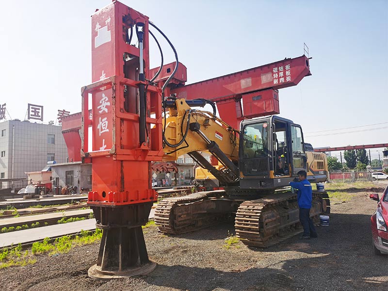 Rapid Impact Compaction installed on excavator for commissioning