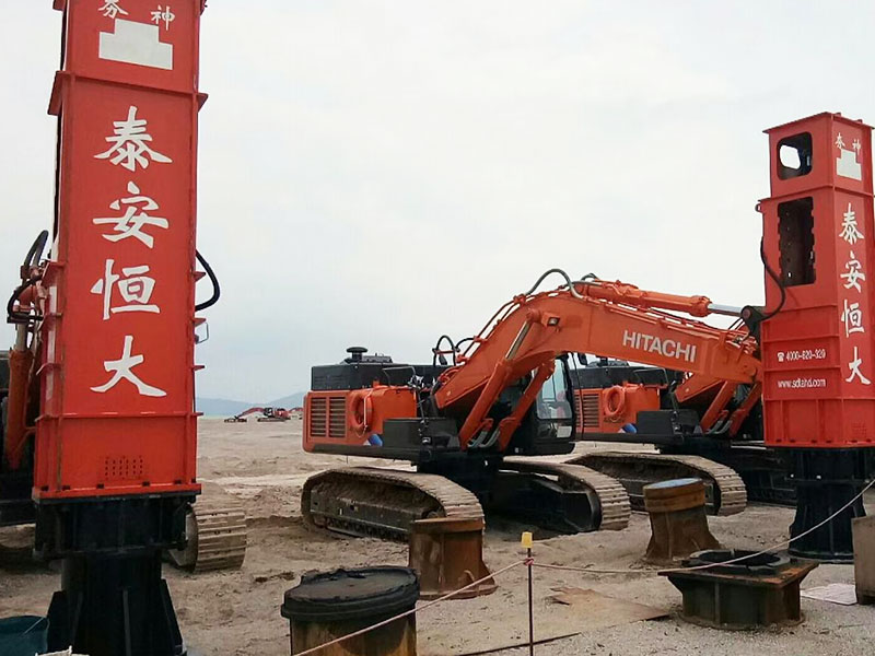 HC84 Rapid Impact Compaction installed on Excavator