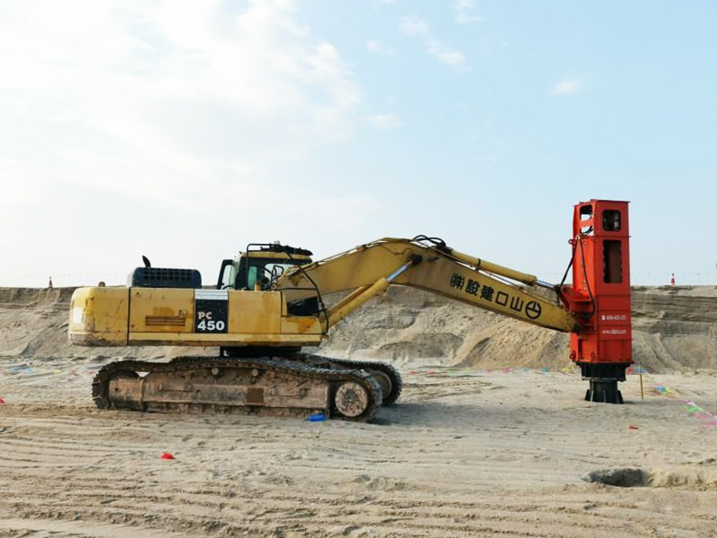 Rapid Impact Compaction installed on excavator for commissioning