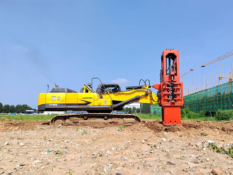 Hc150 rapid impact compactor installed on Excavator